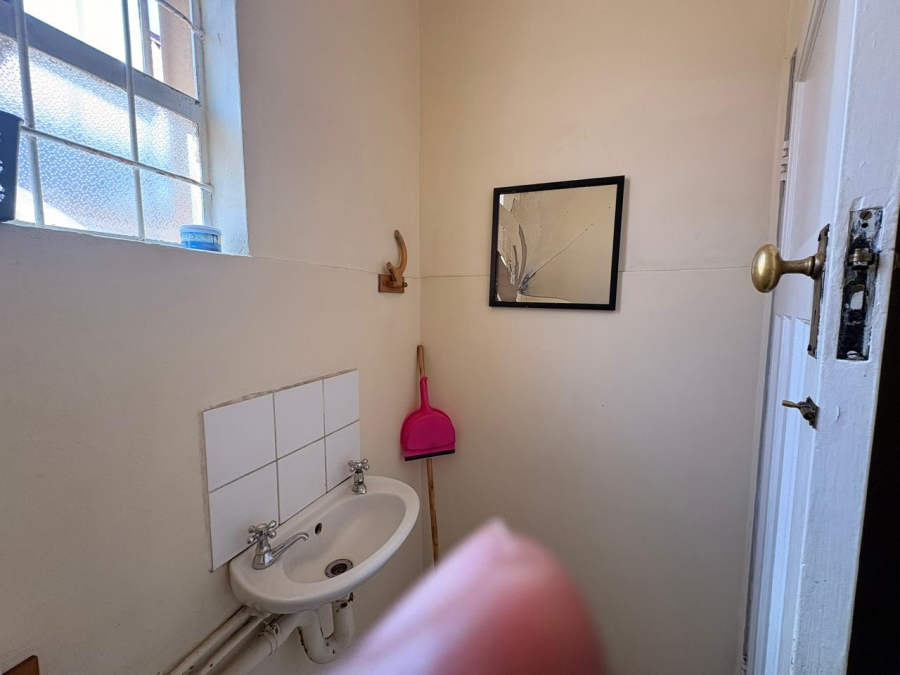 Commercial Property for Sale in Southernwood Eastern Cape